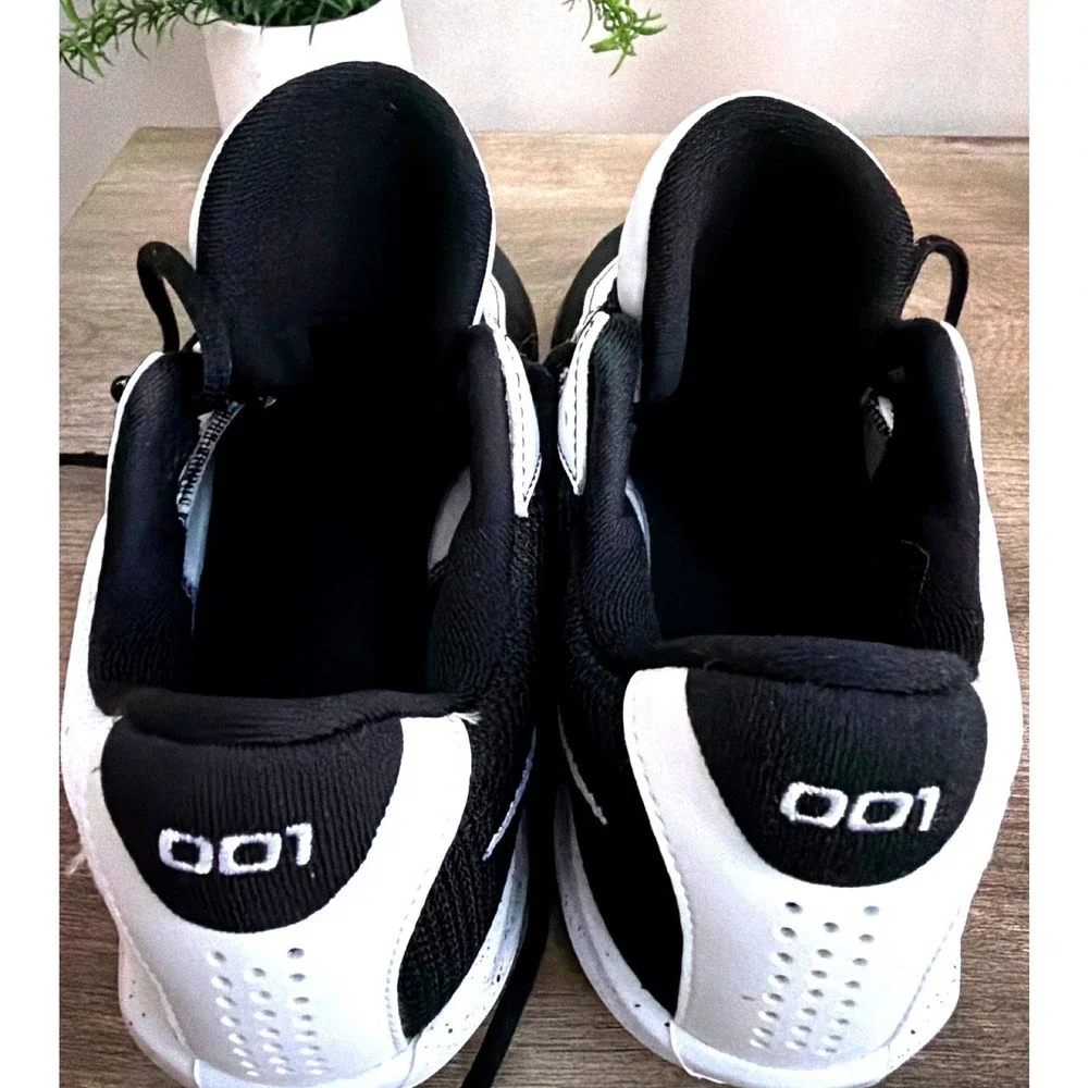 Nike Air Zoom GT‎ Cut Academy Basketball Shoes White Black Mens 7.5 Sneakers